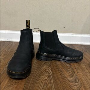 Black Leather Chelsea Boots || Doc Marten Embury Leather Casual Chelsea Boot